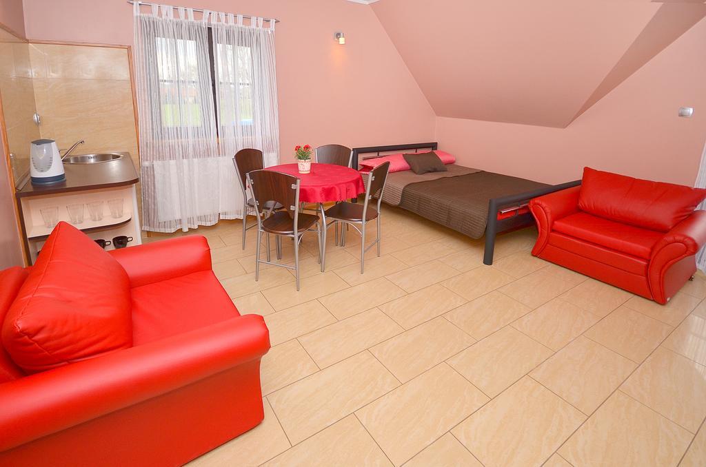 Pod Strzecha Hotel Darlowo Luaran gambar