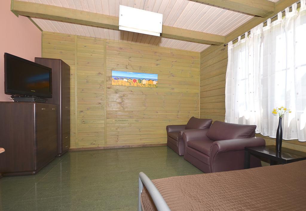 Pod Strzecha Hotel Darlowo Luaran gambar